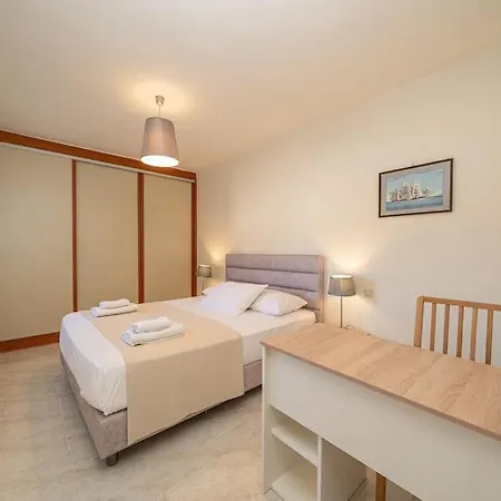 Дом отдыха Sandoa Lualaba Аргостолион